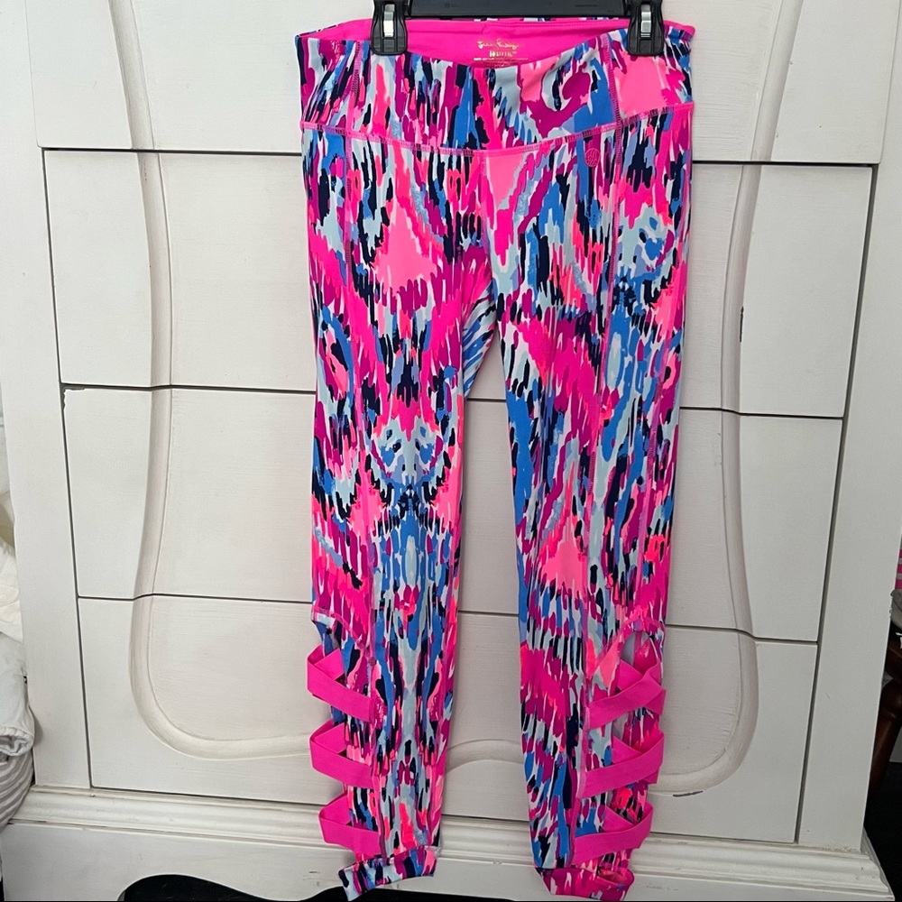 Like New Lilly Pulitzer Luxletic Weekender leggings